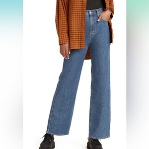Levi’s high waisted straight jeans